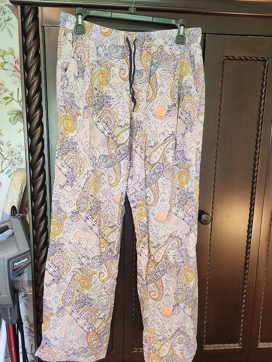 Victoria's Secret Other - Victoria's Secret Paisley Lounge Pants